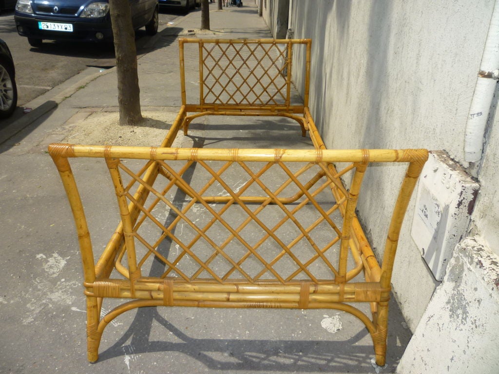 Louis Sognot Rattan Daybed in Excellent Condition of Rattan For Sale 1