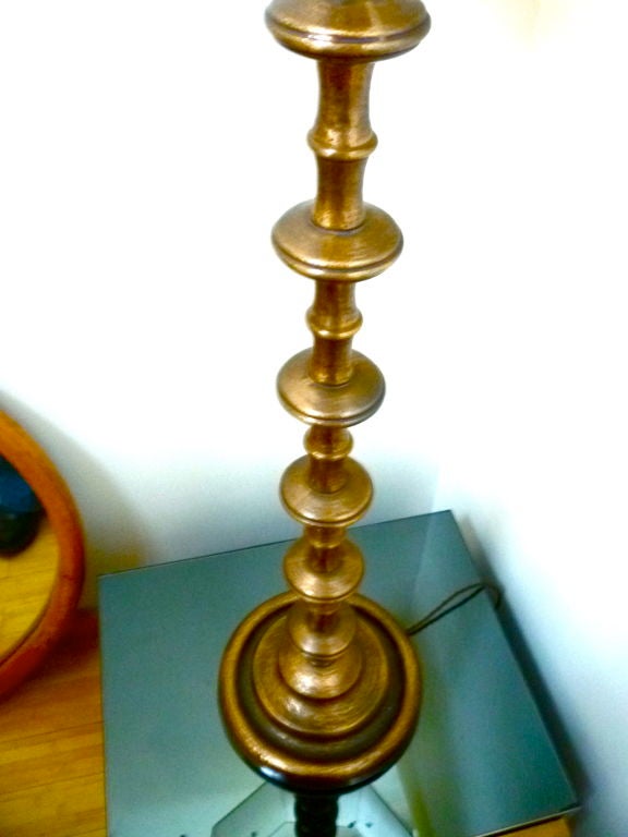 20th Century Pair of Standing Lamps in Solid Gold Bronze, 1970s For Sale