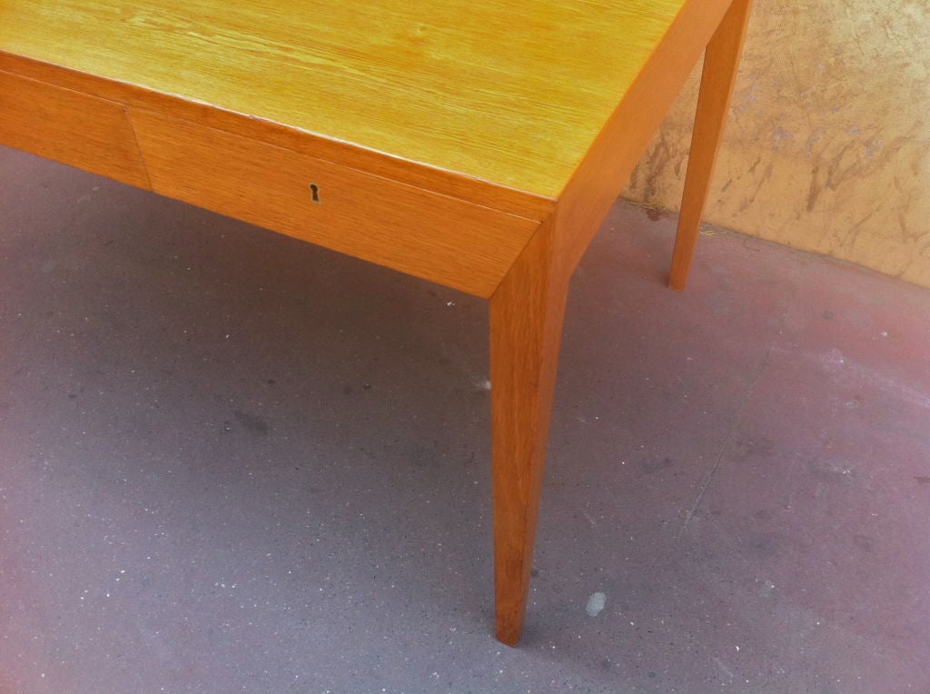 Severin Hansen Rare Oak Pure Design Four-Drawer Desk In Good Condition In Paris, ile de france