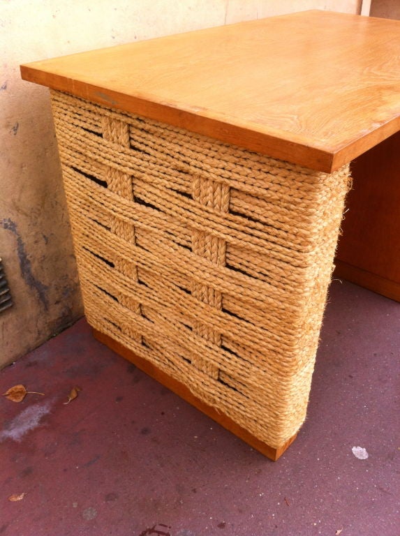 Audoux-Minet Oak and Woven Hay Rope 1950s Three Drawers Desk In Good Condition In Paris, ile de france