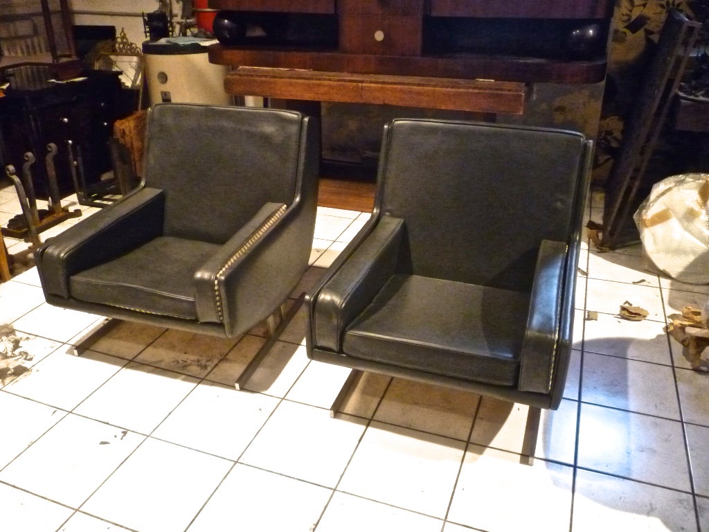 Danish superb check and vynil reversible pair of lounge chairs For Sale