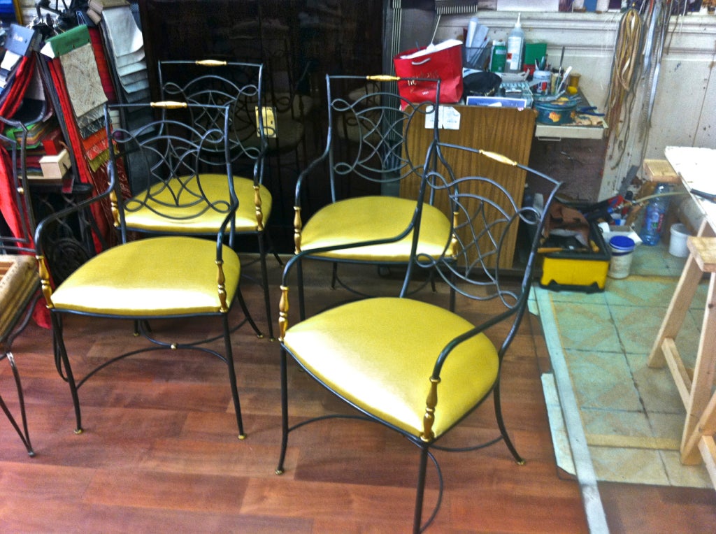 Rene Prou Chic Set di quattro sedie con foglia d'oro e ferro ossidato