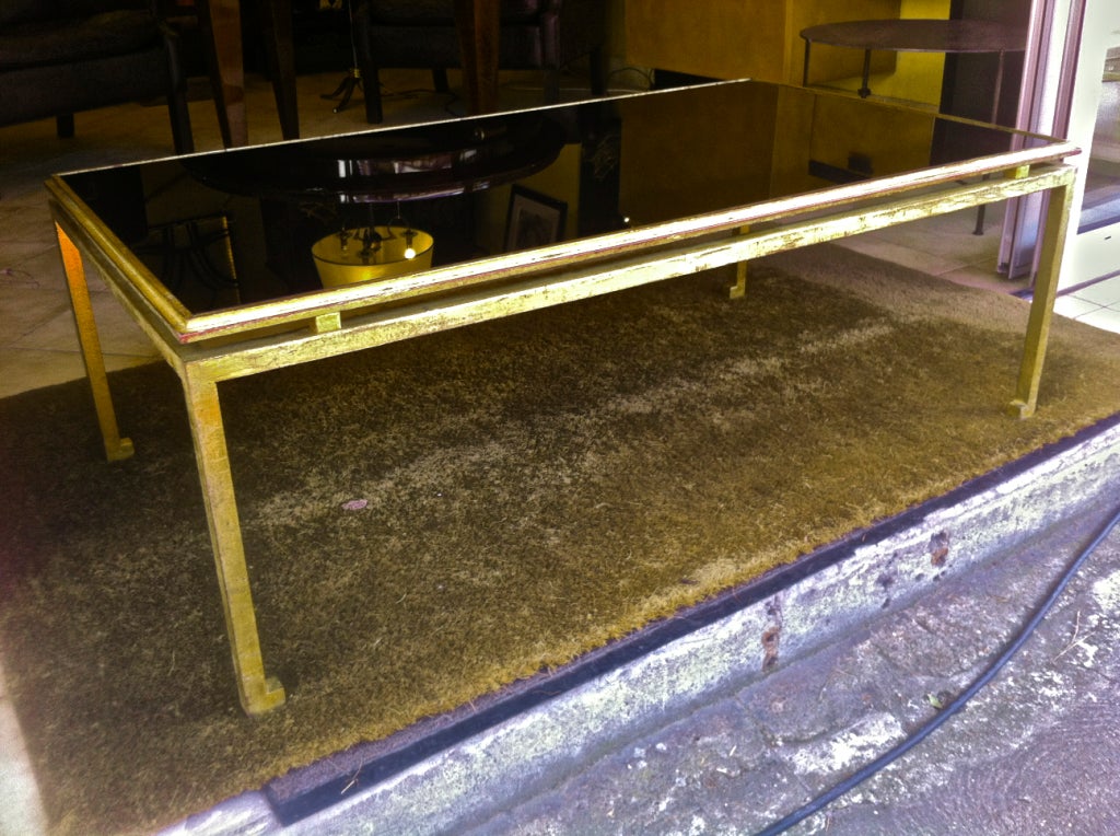 Maison Ramsay Large Coffee Table in Gold Leaf Wrought Iron In Good Condition For Sale In Paris, ile de france