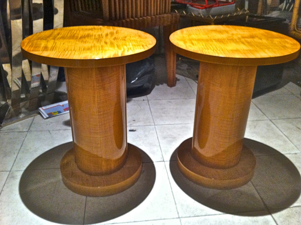 Jules Leleu Sycamore Pair of Refined Round Cylindric Side Tables For Sale 3