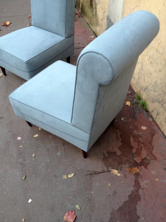 Maison Jansen Pair of Slipper Chairs Newly Upholstered in Grey In Excellent Condition For Sale In Paris, ile de france