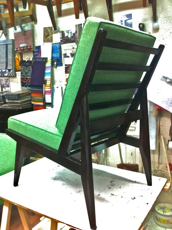 1950's pair of slipper chairs newly recovered in green chine In Good Condition In Paris, ile de france