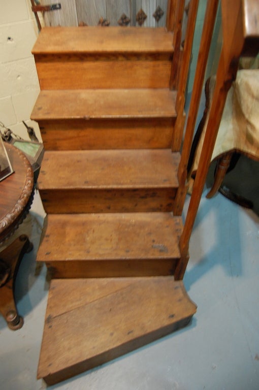 Library Stairs In Excellent Condition For Sale In Savannah, GA