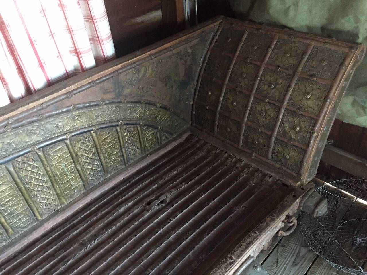 19th Century Brass and Wood  Sofa or Bench from British Raj Period In Good Condition For Sale In Savannah, GA