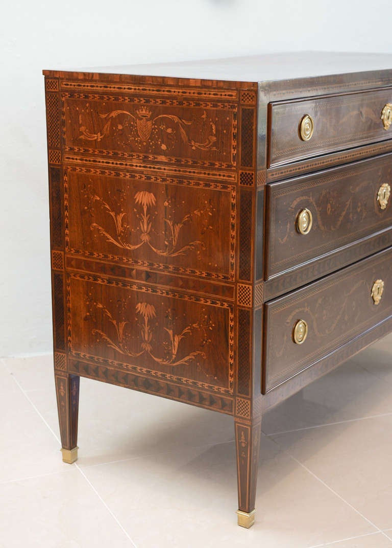 Fine Pair of Italian Neoclassic Marquetry and Parquetry Inlaid Commodes For Sale 3