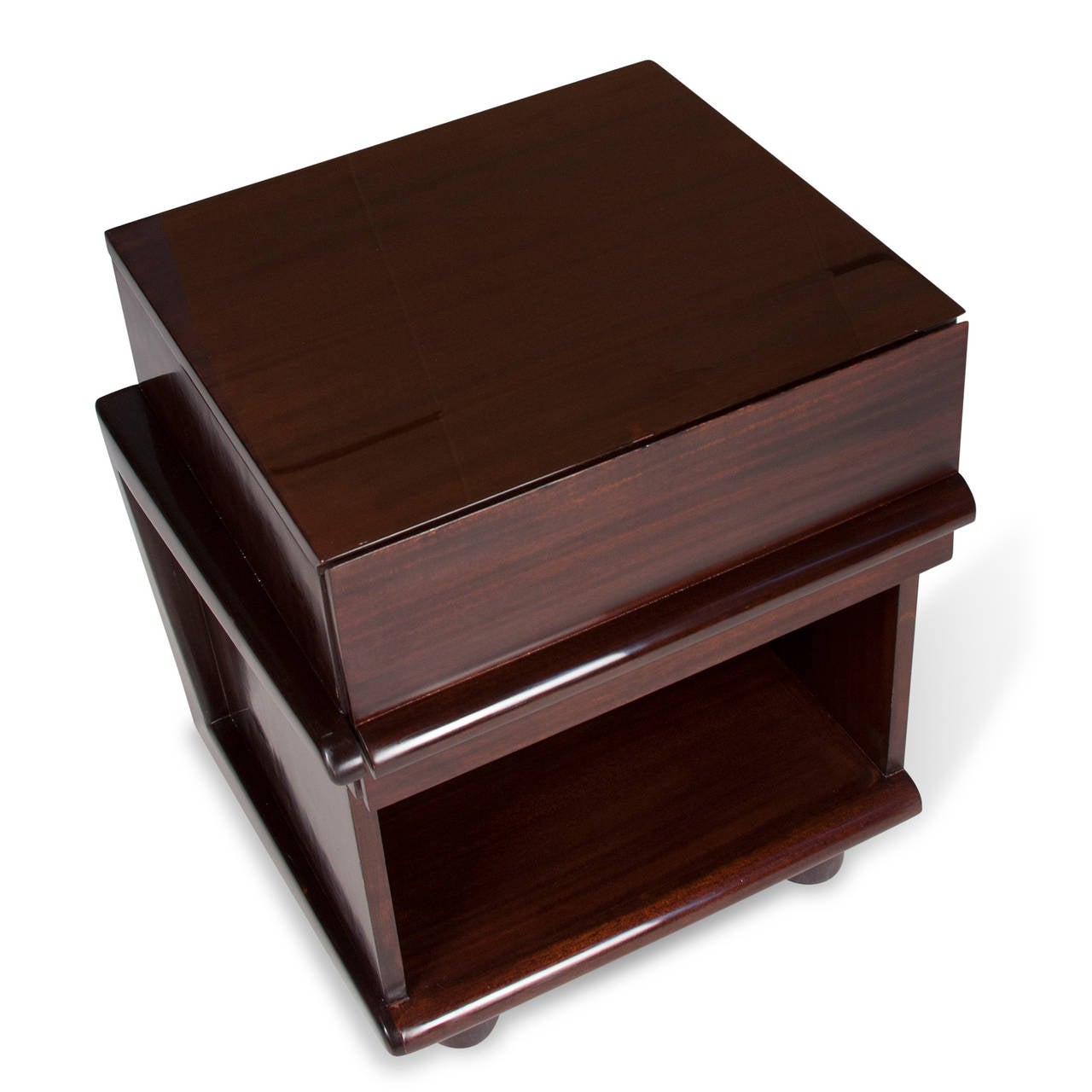 Pair of Single-Drawer Walnut End Tables 3
