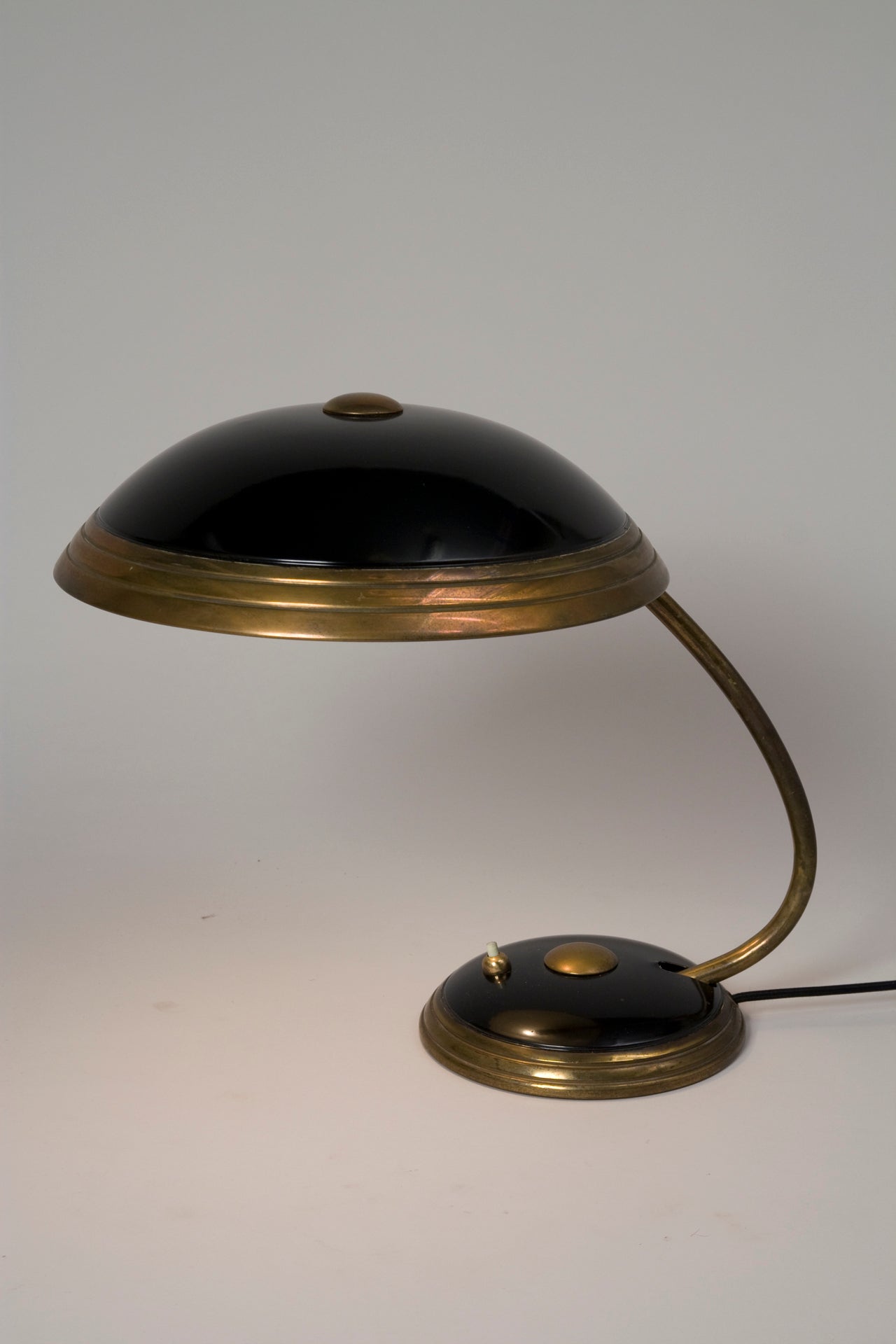 Black Dome Pivoting Desk Lamp