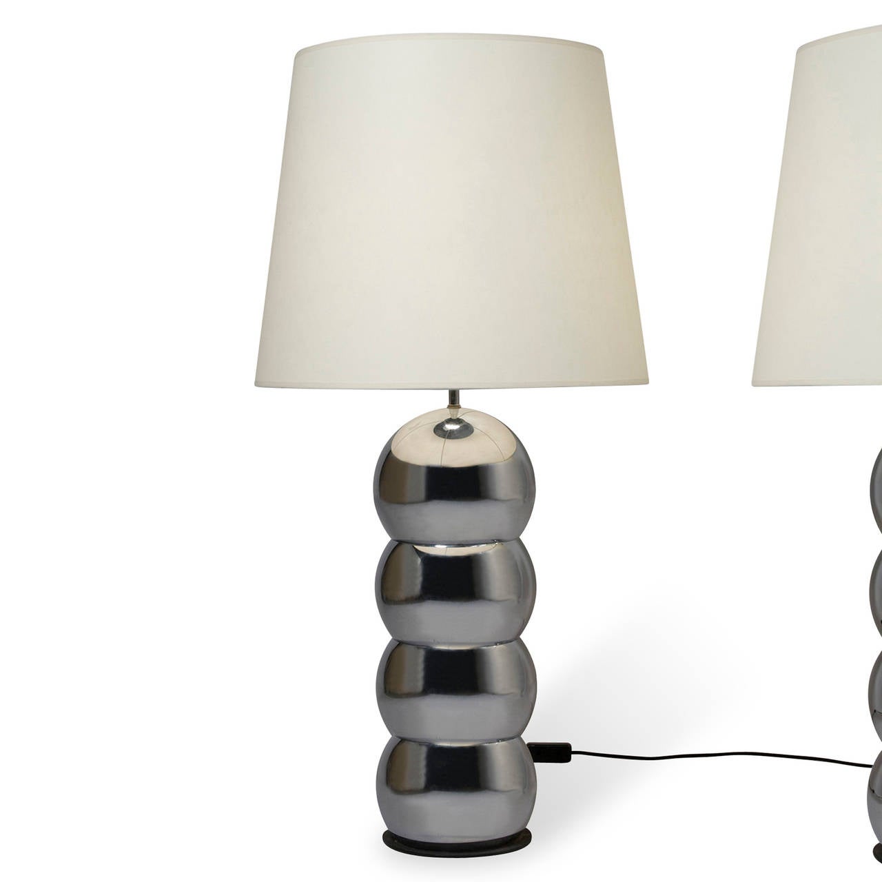 Pair of Chrome Table Lamps In Excellent Condition For Sale In Brooklyn, NY