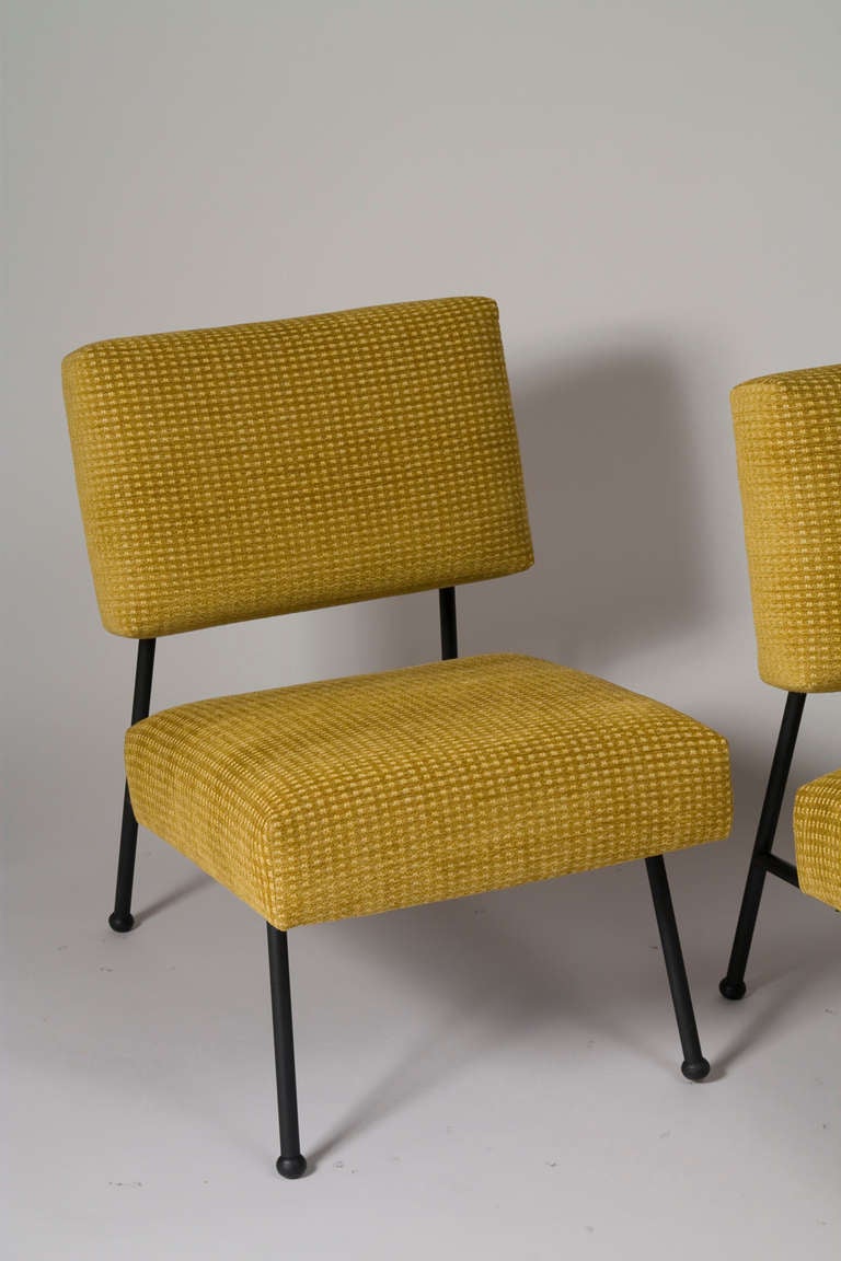 Mid-20th Century Pair of French Modern Chairs by Pierre Guariche