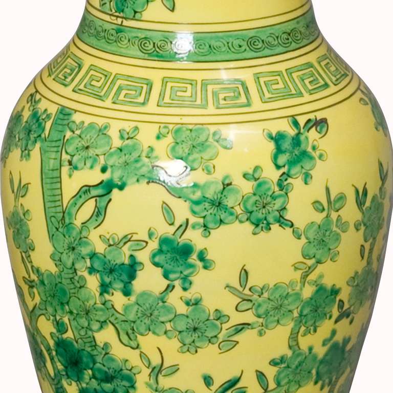 Chinese Ceramic Urn Form Table Lamps 1
