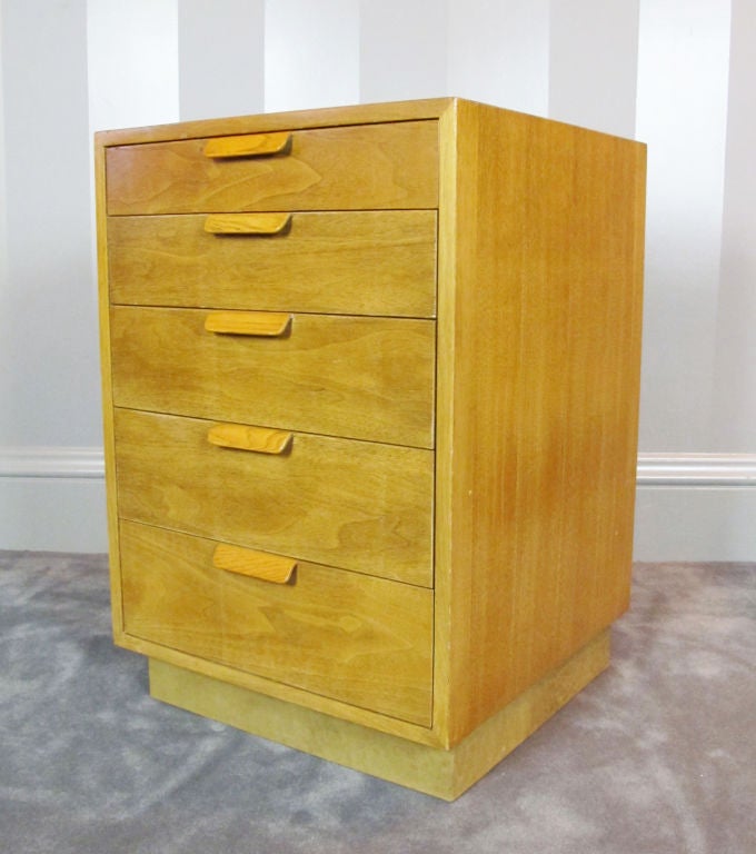 Pair of Dunbar Nightstands designed by Edward Wormley 4