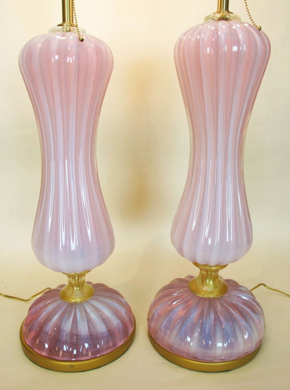 Pair of Monumental Italian Pink Murano Glass Lamps In Excellent Condition For Sale In San Francisco, CA