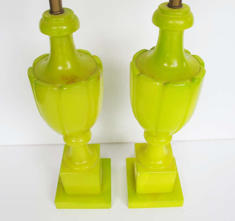 Pair of Citron Alabaster Lamps 4