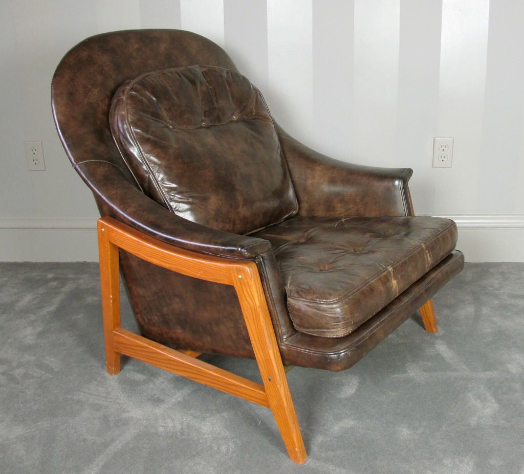 Edward Wormley for Dunbar Leather Janus Chair For Sale 4