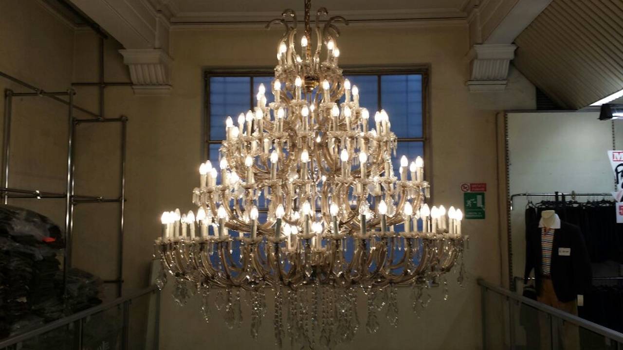 Giant Original Pair of Chandeliers  Maria Theresa In Good Condition In Auribeau sur Siagne, FR