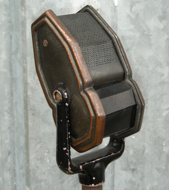 A 1950 Microphone 2