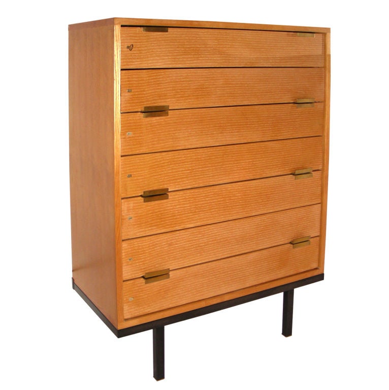 7 drawer dresser in oak wood