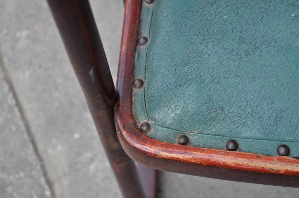 EDITION / THONET<br />
LABEL THONET UNDER THE SEAT