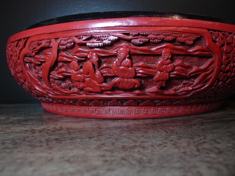 A Chinese Cinnabar Lacquer Cake Box In Good Condition In Austin, TX