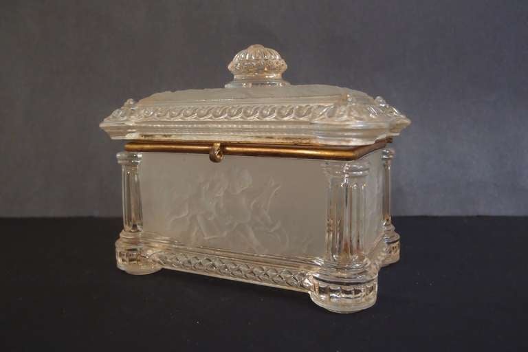 Belle Époque A Signed Baccarat Crystal and Glass Lidded Box