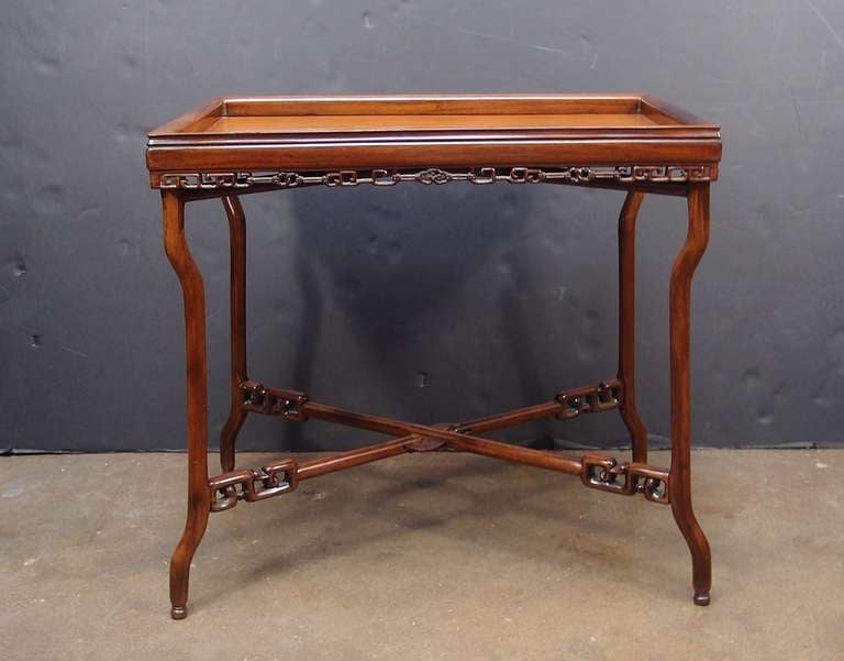 Exportation chinoise Table à plateau pliant d'exportation chinoise du 19ème siècle en bois dur en vente