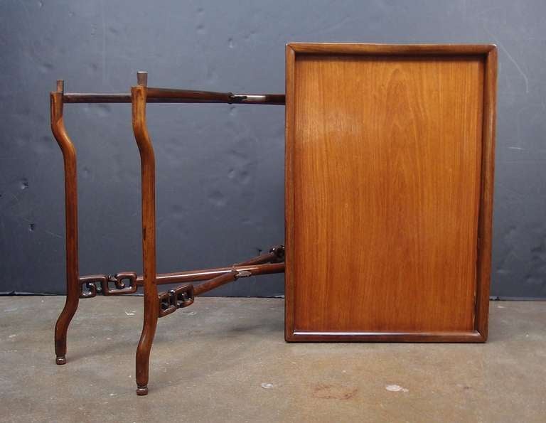 Chinois Table à plateau pliant d'exportation chinoise du 19ème siècle en bois dur en vente