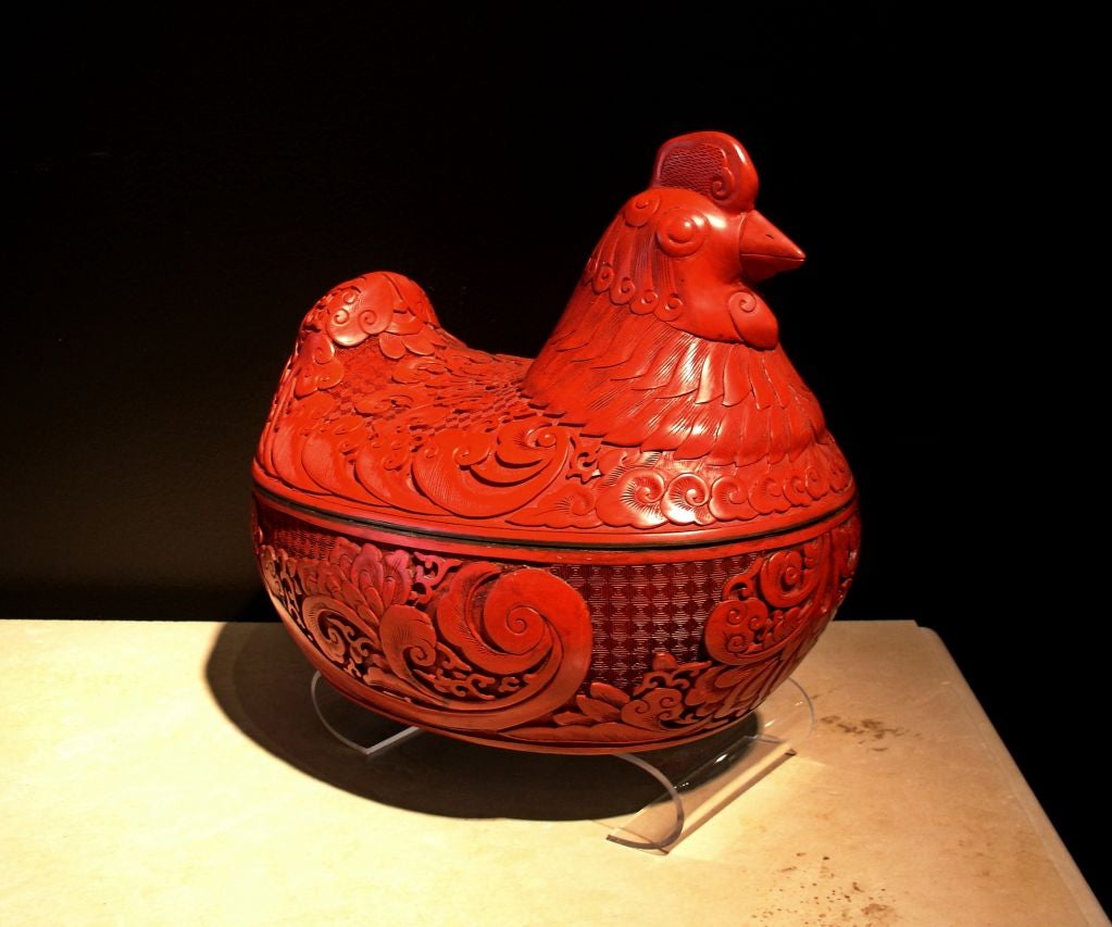 A Pair of Chinese Cinnabar Lacquer Hen Form Boxes 1