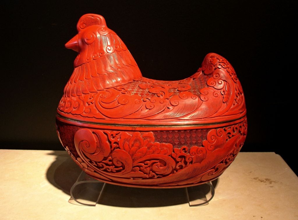 A Pair of Chinese Cinnabar Lacquer Hen Form Boxes 2