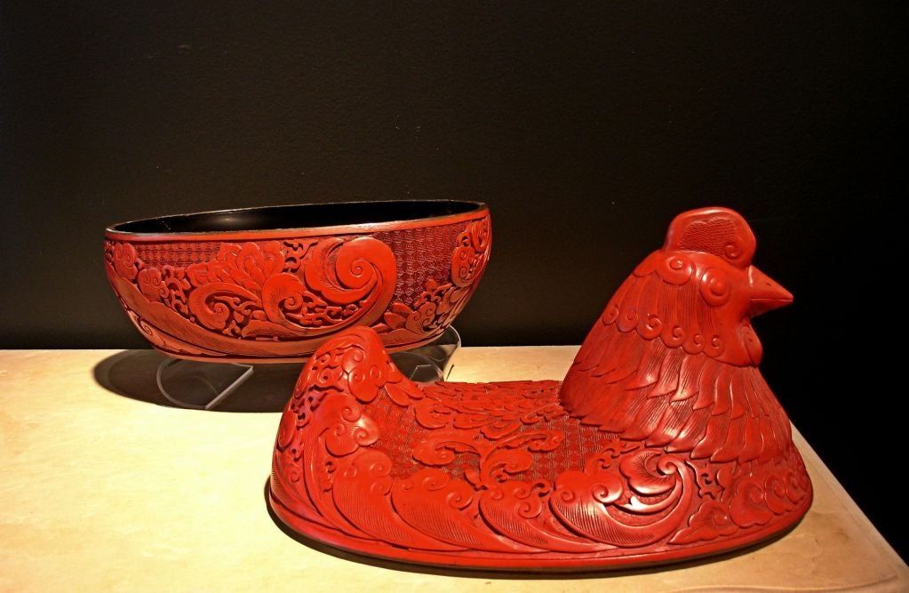 A Pair of Chinese Cinnabar Lacquer Hen Form Boxes 3