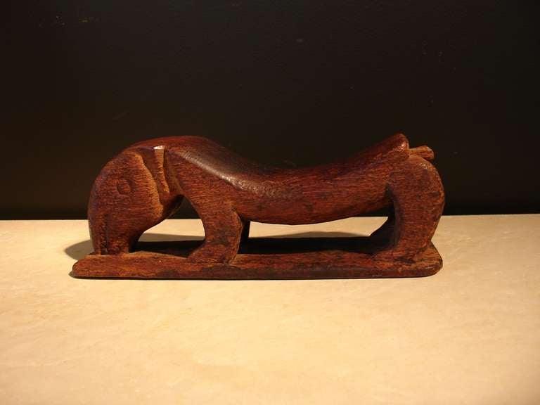 Hand-Carved Indonesian Tribal Anteater Form Headrest, Irian Jaya, Mid-20th Century For Sale