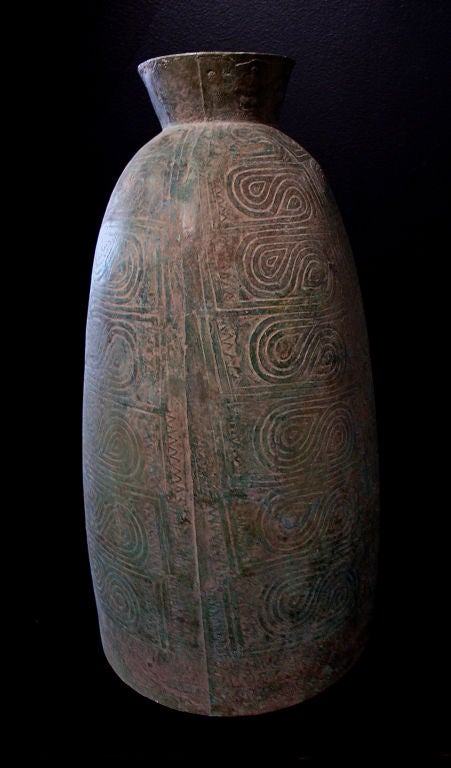 Große Dong Son Culture Ritual-Bronze-Glocke (18. Jahrhundert und früher) im Angebot