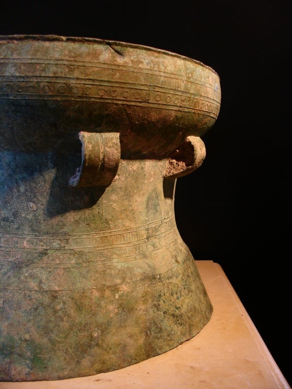 vietnamese bronze drum