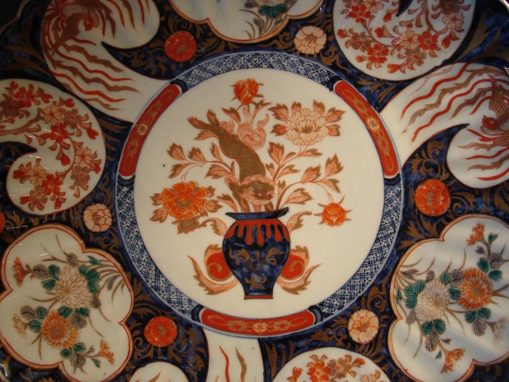 18th Century and Earlier A Large Japanese Imari Charger