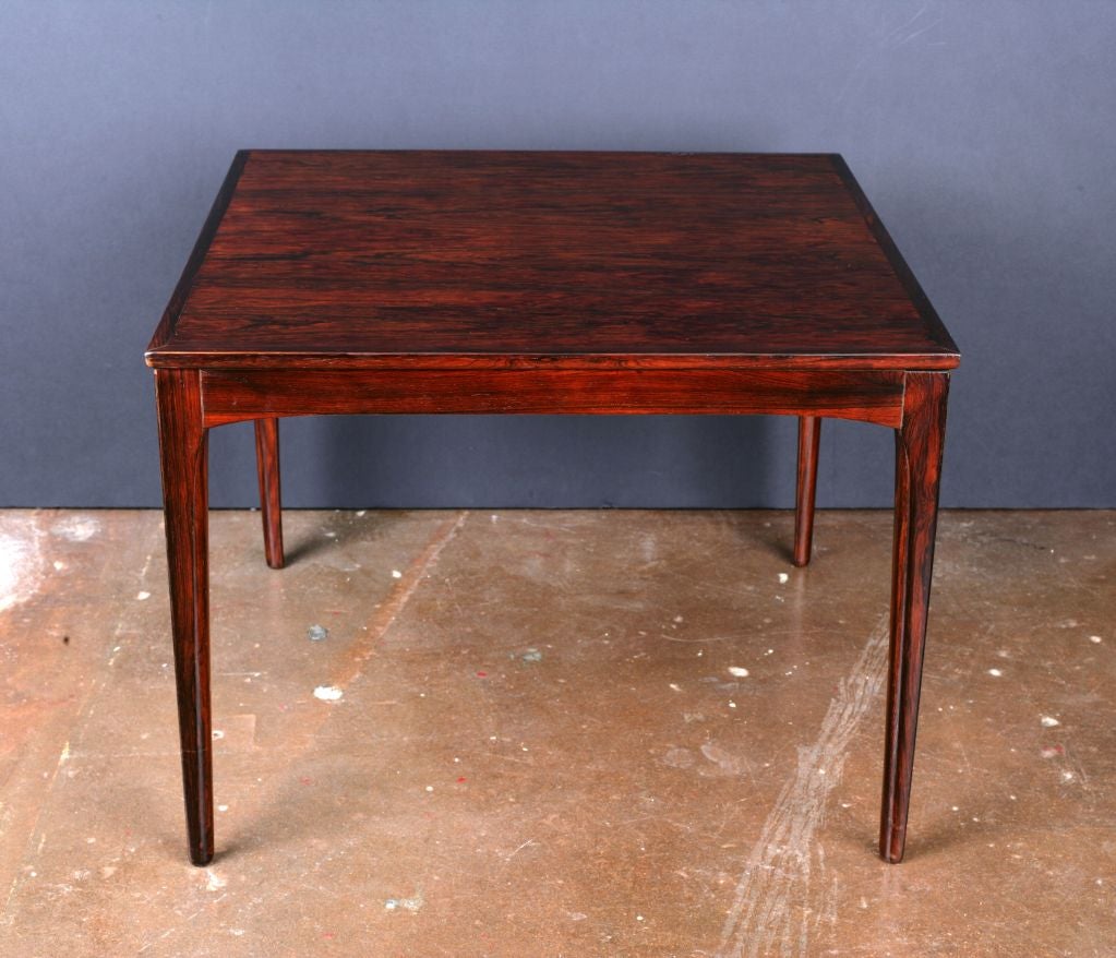 Polished French Art Deco Amboyna Veneered Square Table For Sale