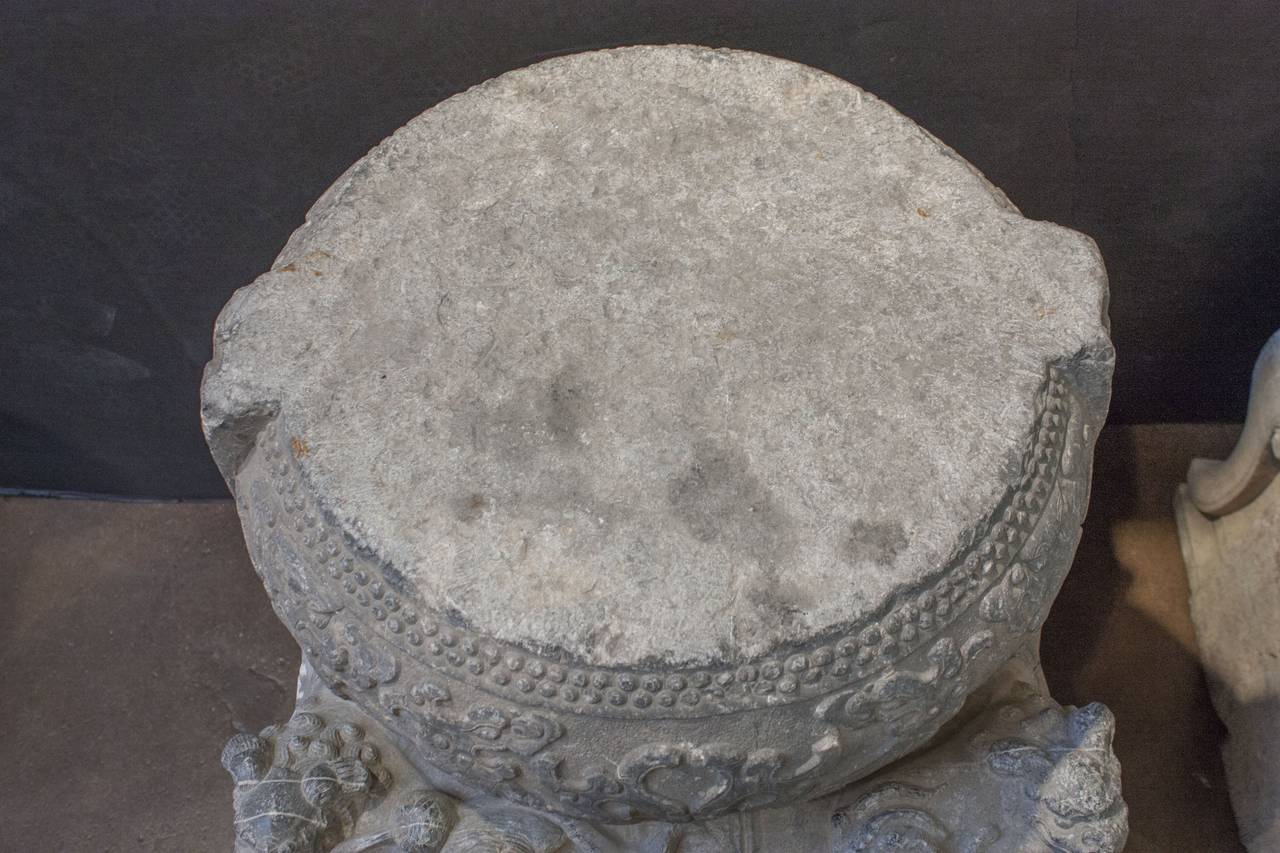 Pair of Chinese Qing Dynasty Carved Limestone Pedestals In Good Condition For Sale In Austin, TX