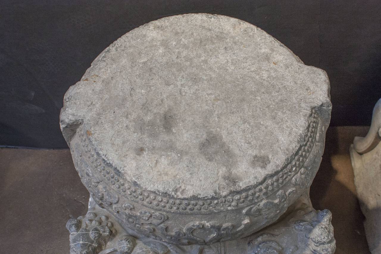 Pareja de pedestales chinos de piedra caliza tallada de la dinastía Qing en Bueno estado para la venta en Austin, TX