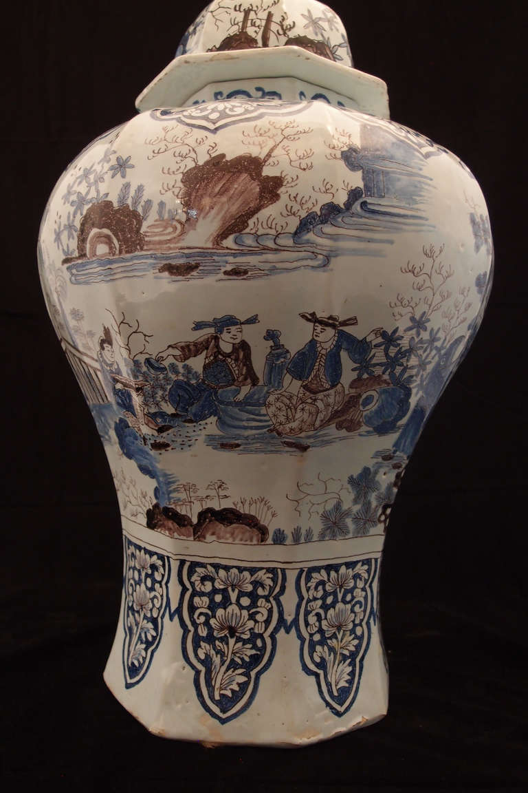 Large Pair of Delft Chinoiserie Decorated Covered Octagonal Baluster Jars 1