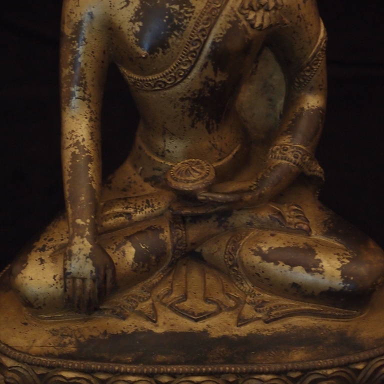 Gilt Bronze Figure of the Medicine Buddha Bhaisajyaguru In Good Condition In Austin, TX