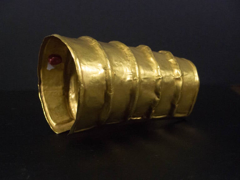 Große chinesische Dian-Zucht-Manschette aus Gold, ca. 2. Jahrhundert v. Chr., Südchina (Han) im Angebot