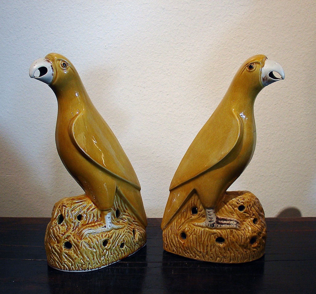 A Pair of Chinese Export Yellow Glazed Porcelain Parrots In Excellent Condition In Austin, TX