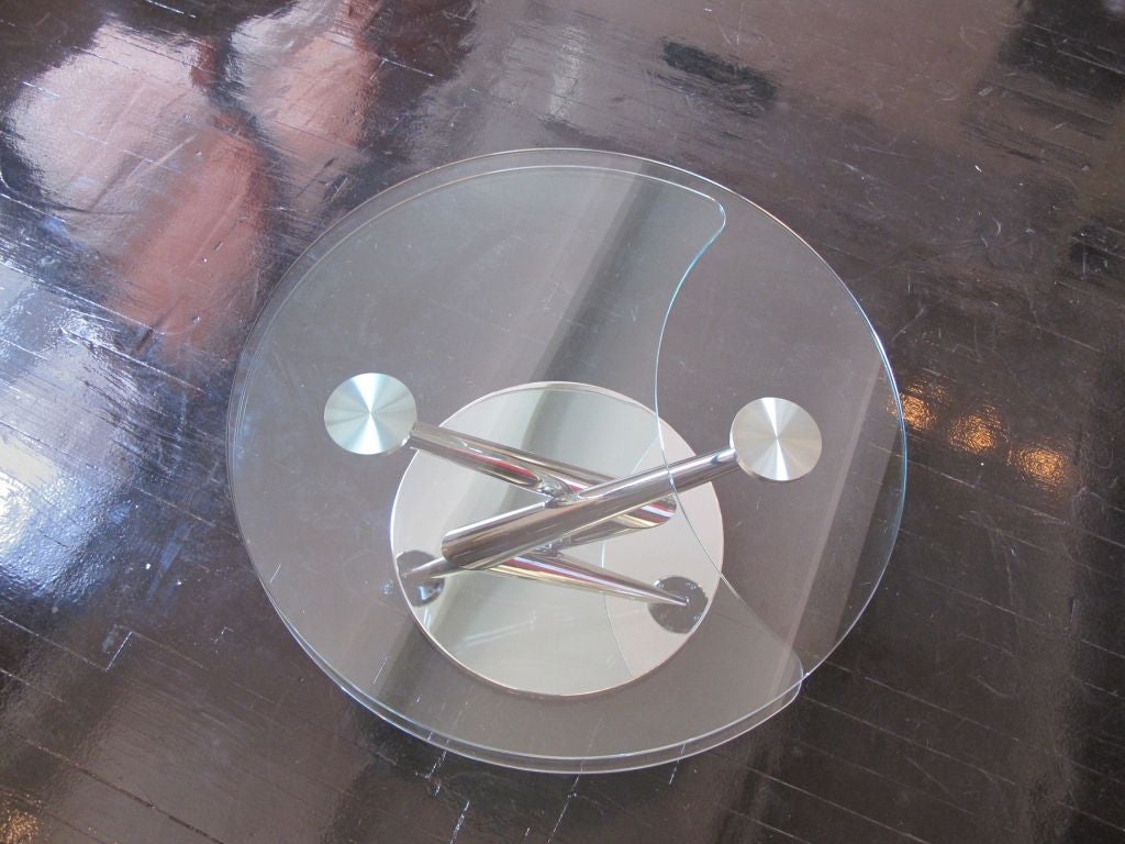 Glass Art Deco Table In Excellent Condition For Sale In New York, NY
