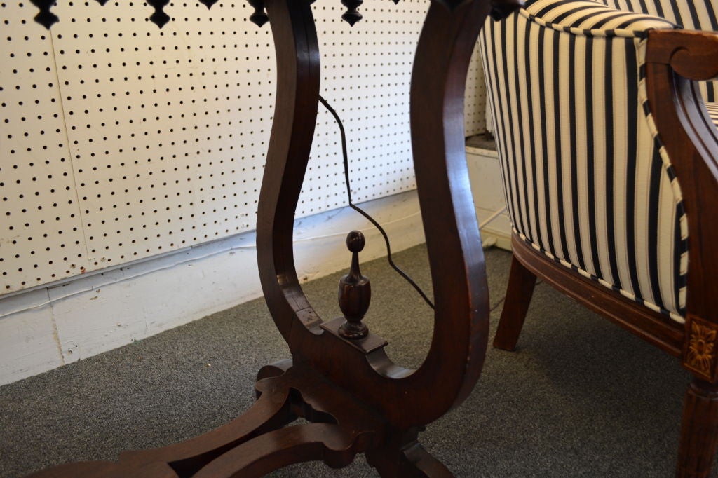 oval table