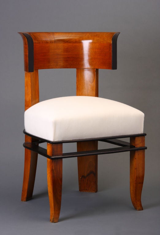 a pair of side chairs by Piacentini
provenance: Casa dei Mutilati, Rome
