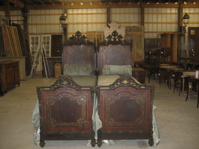 Pair of Tole Beds 4