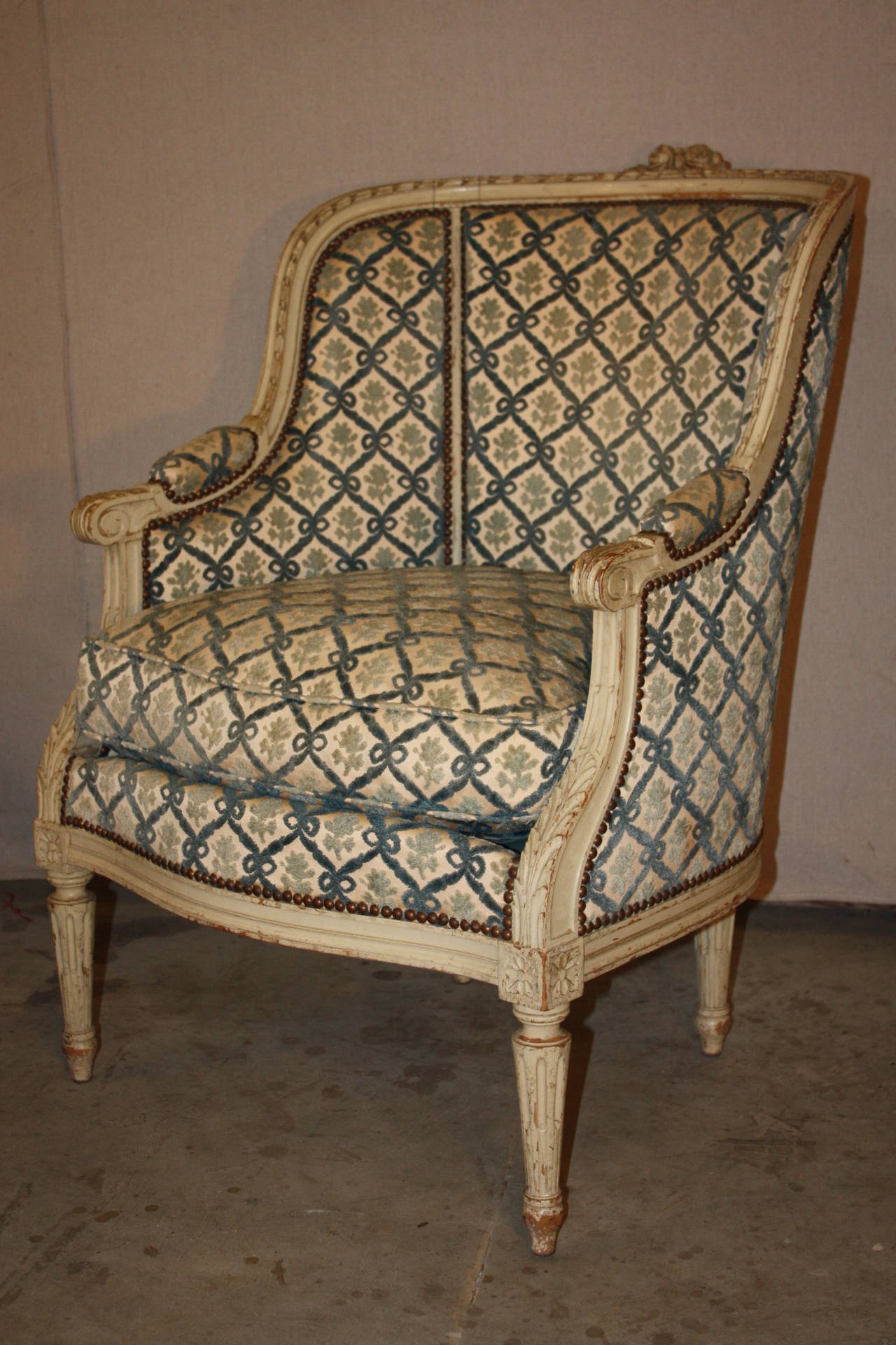 Early 19th Century French Duchesse Brisee In Excellent Condition In Fairhope, AL