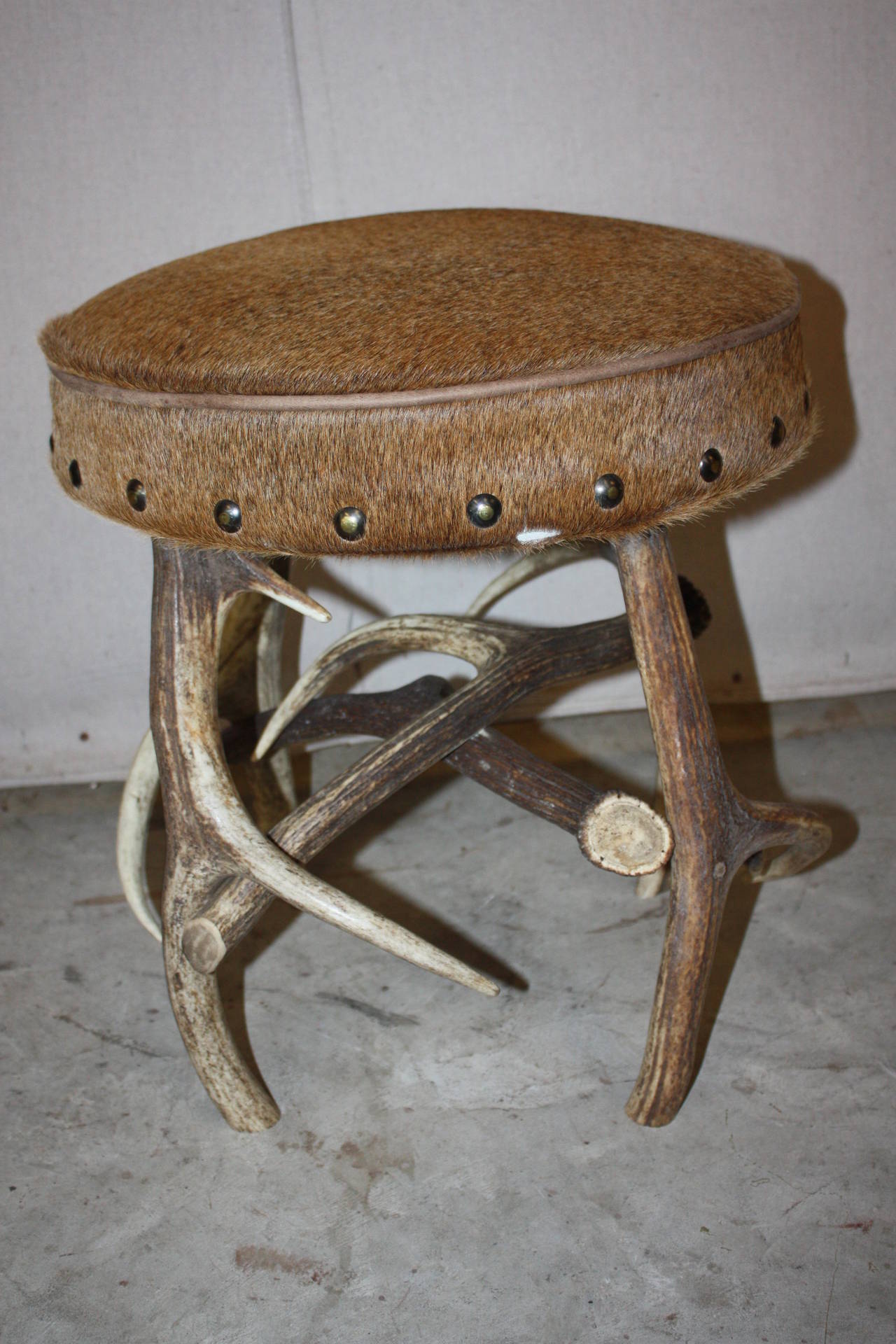 Stag Horn Based Stool with Hide Upholstery In Excellent Condition In Fairhope, AL